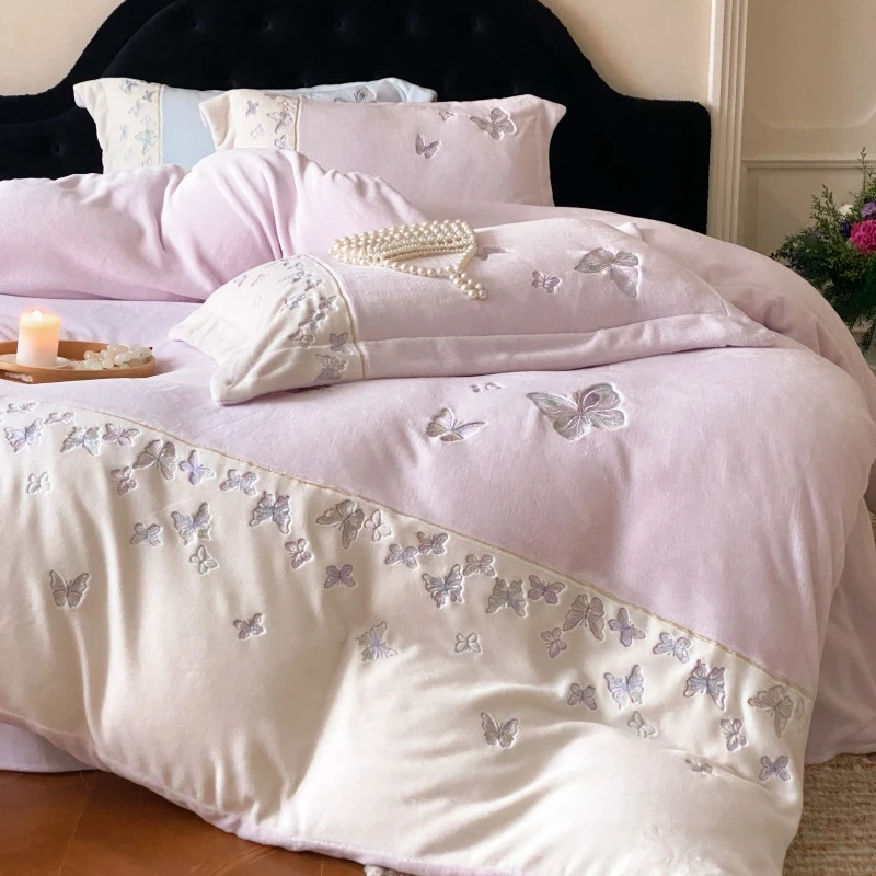 少女心冬季加厚牛奶绒四件套高级感保暖加绒蝴蝶刺绣被套床上用品