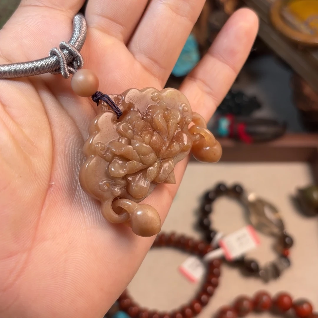 和田玉颈饰未镶嵌奎*