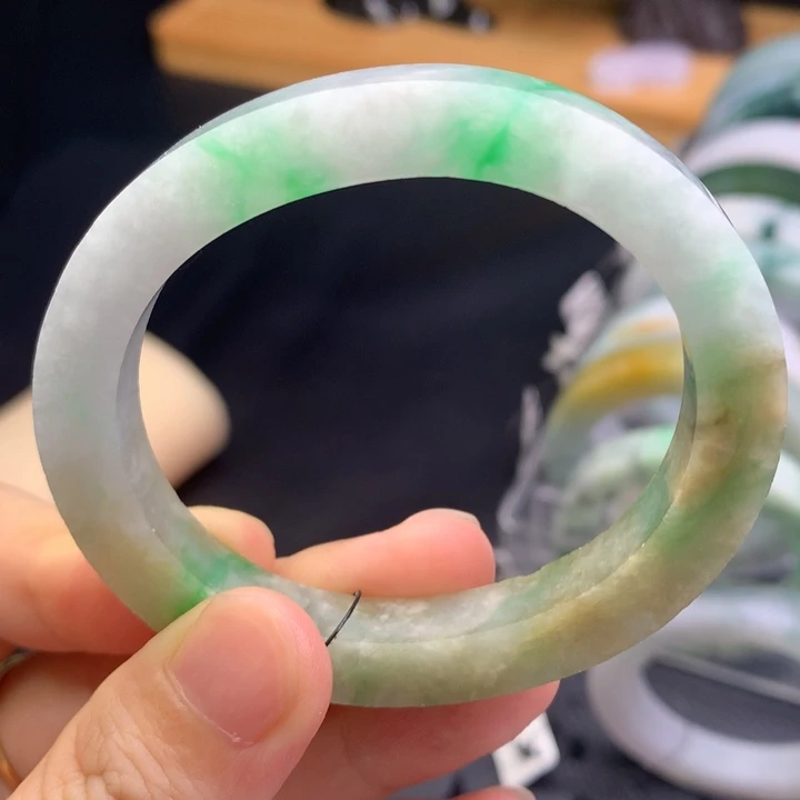 未镶嵌手镯定制翡翠手镯