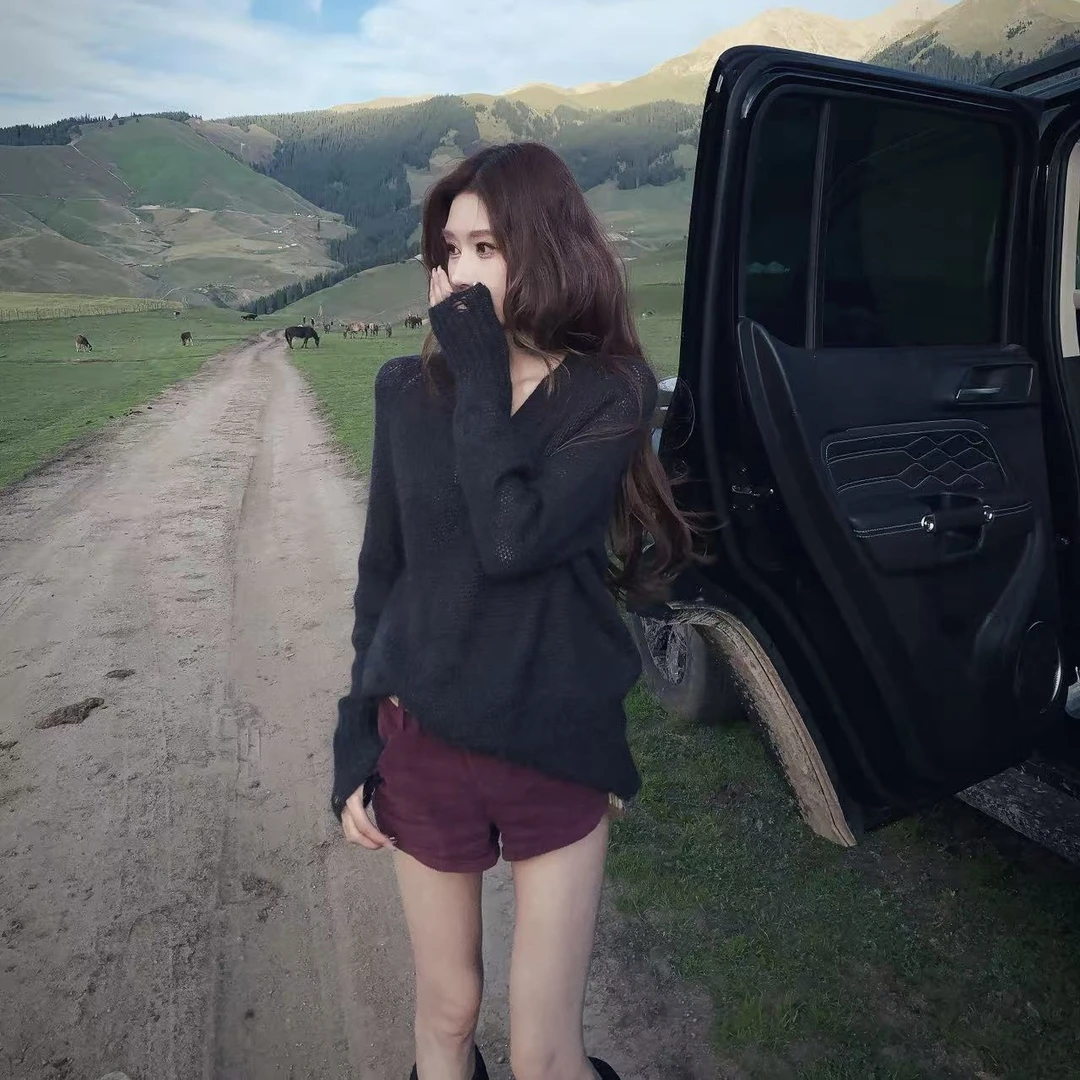 【浮云鎏金】廓形灰色v领破洞毛边设计毛衣