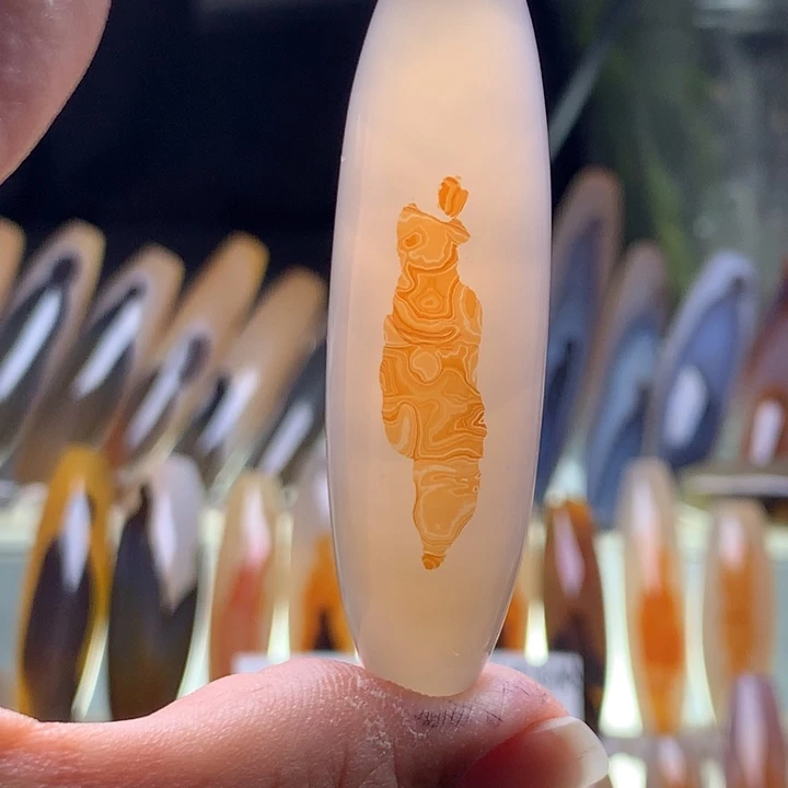 玛瑙/玉髓颈饰未镶嵌60