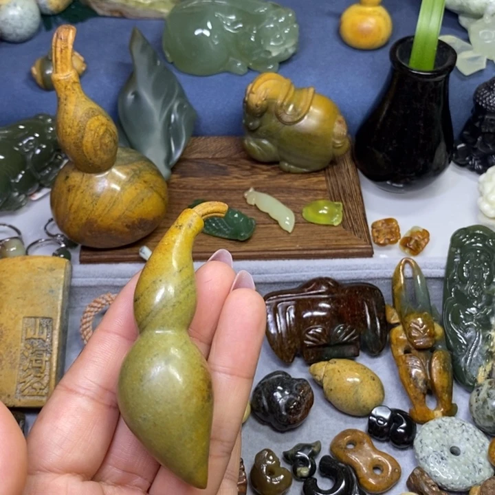 岫岩河磨玉（透闪石质玉）未镶嵌把件