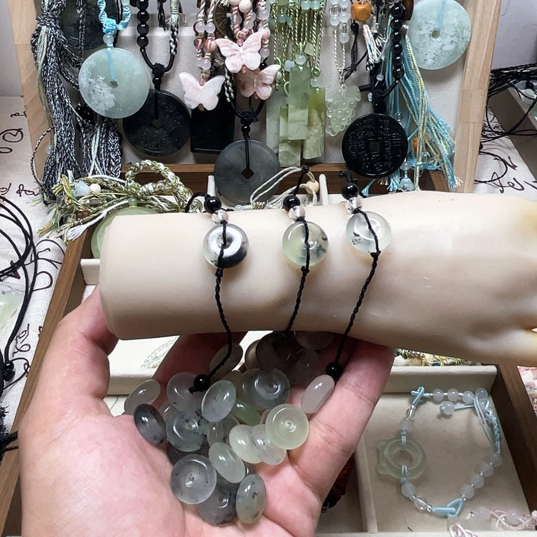 蛇纹石玉合金颈饰
