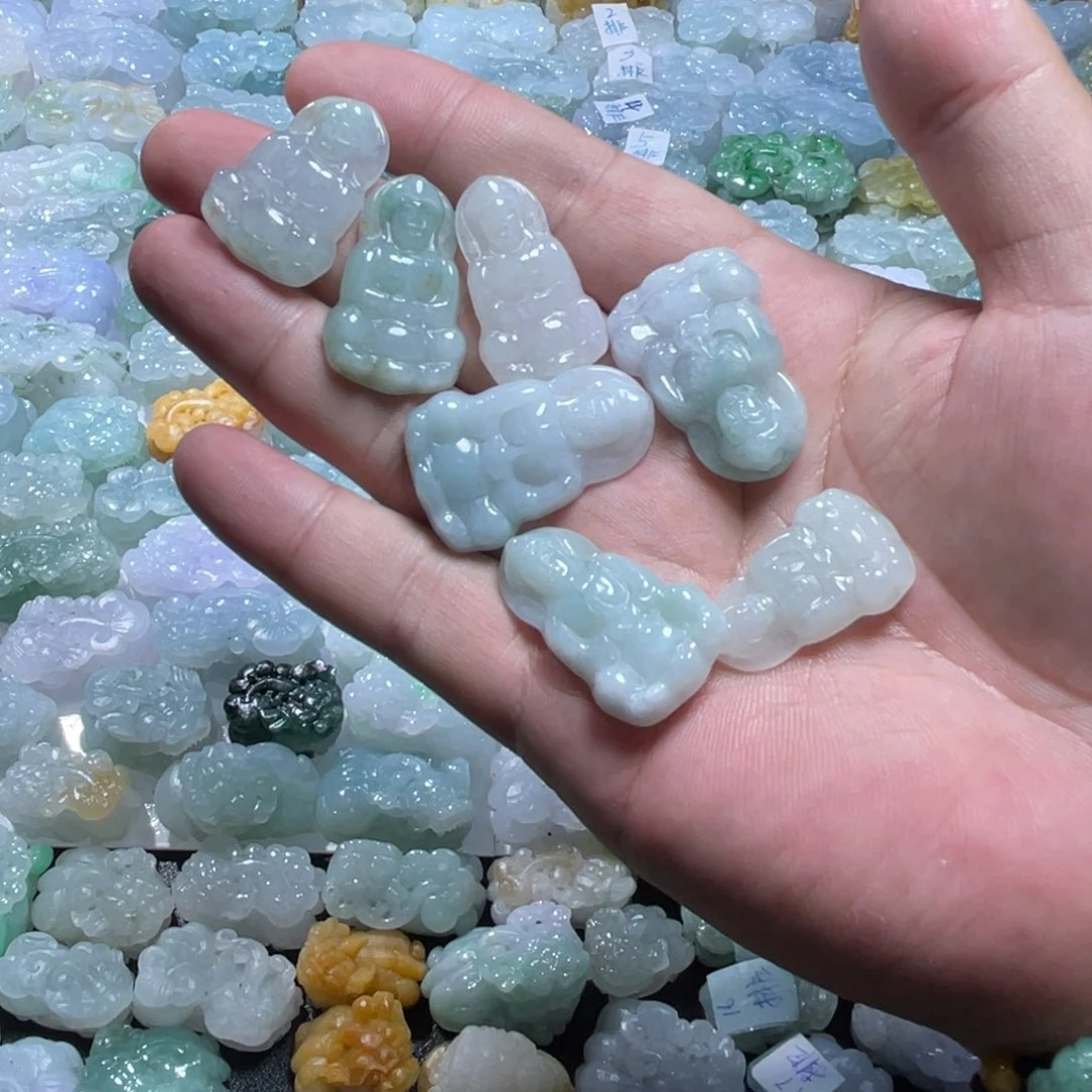 雲***龍翡翠未镶嵌颈饰天然