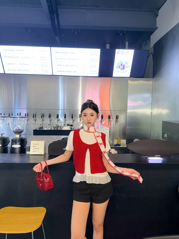 巨时尚｜很热烈的红色马甲