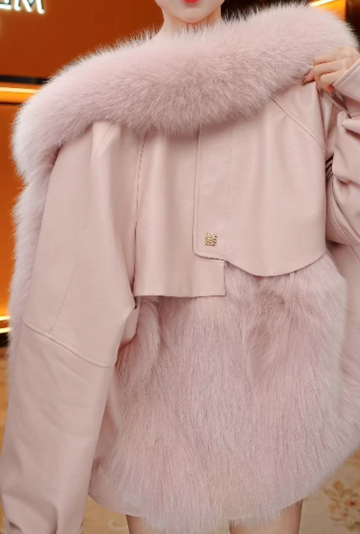 HW--高级感粉黛佳人洋气皮羽绒服时尚