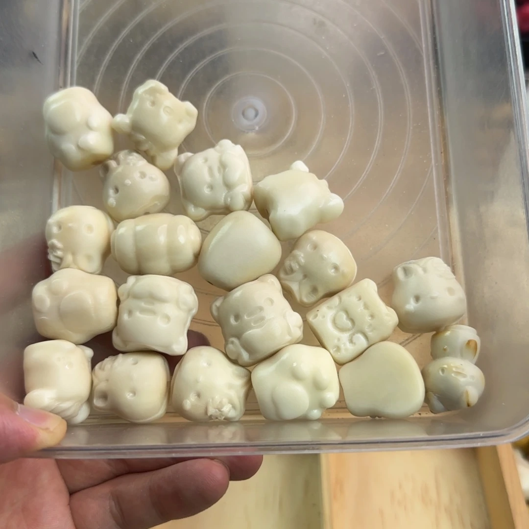 呆***.手串菩提根/象牙果瑕疵20颗预售狗