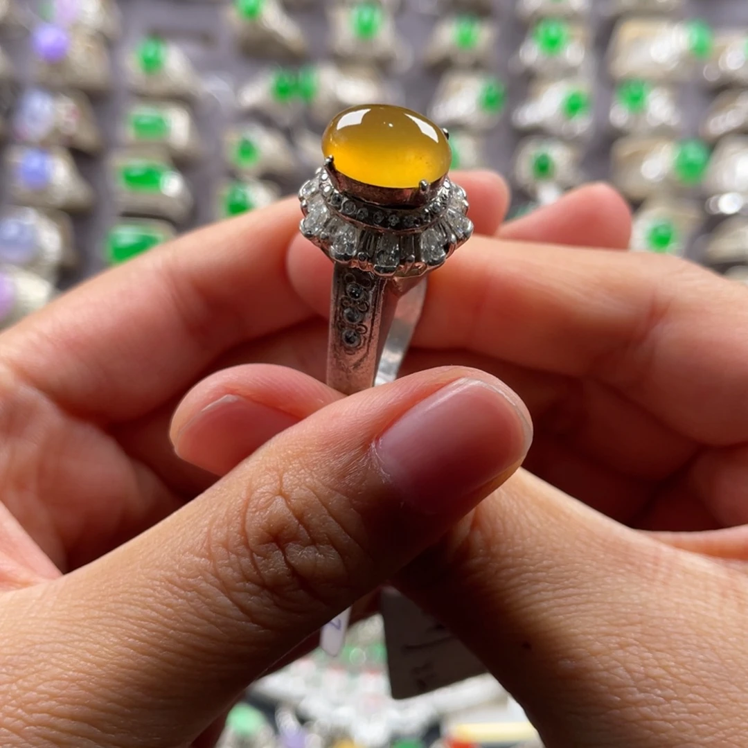 定制翡翠未镶嵌翡翠