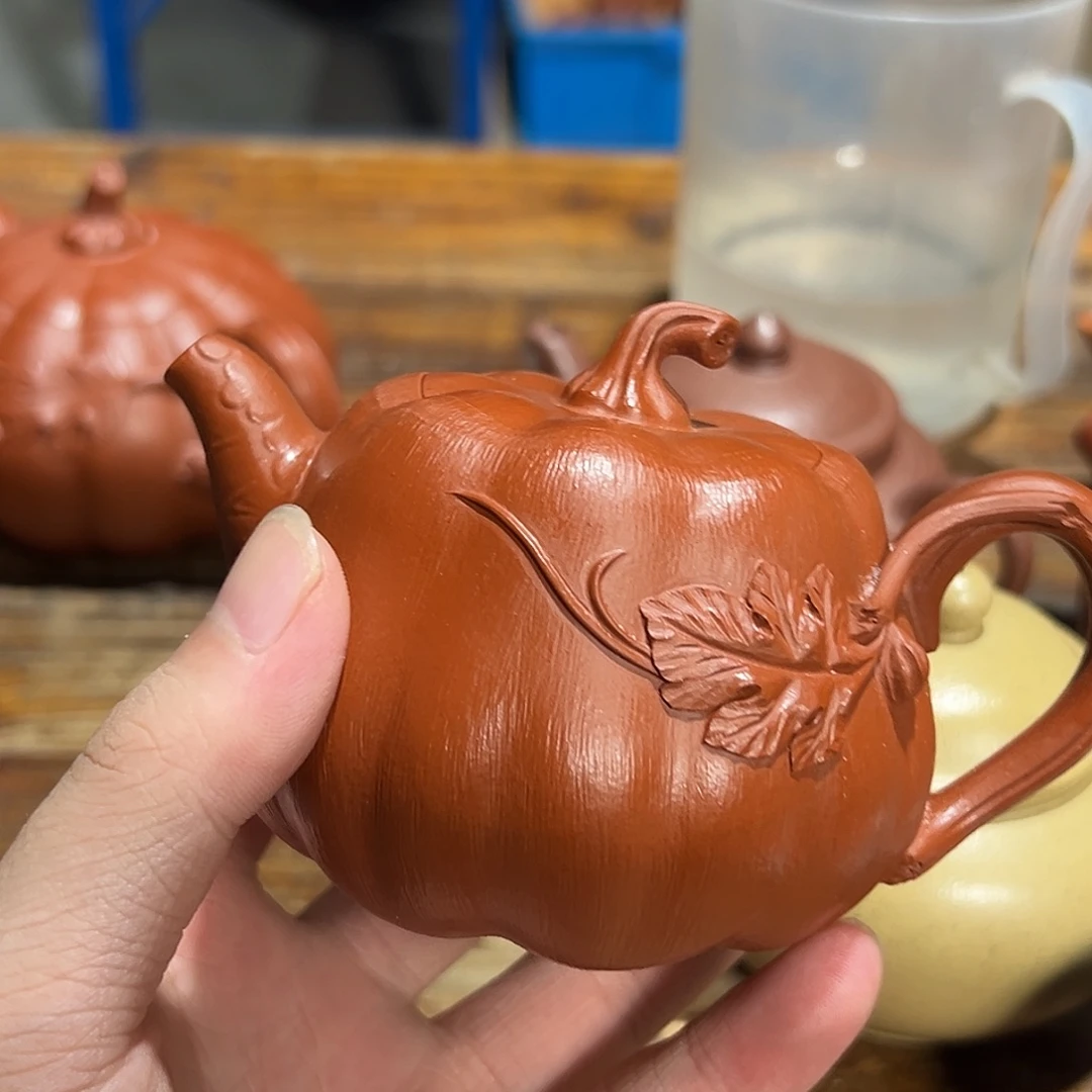 天***仔茶壶紫砂紫砂的味道很