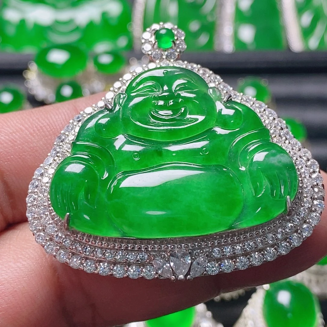 翡翠未镶嵌颈饰