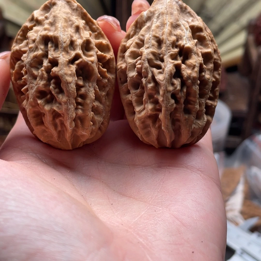 文玩核桃把件楸刀鱼35