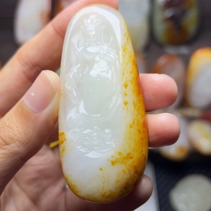 和田玉未镶嵌颈饰