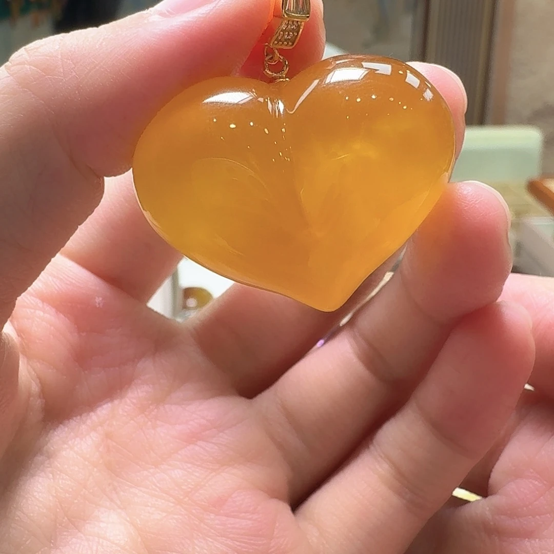 琥珀未镶嵌颈饰吊坠