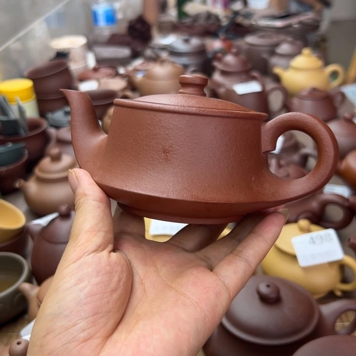 茶壶紫砂红降坡泥大瑕疵240cc左右一点毛病不挑