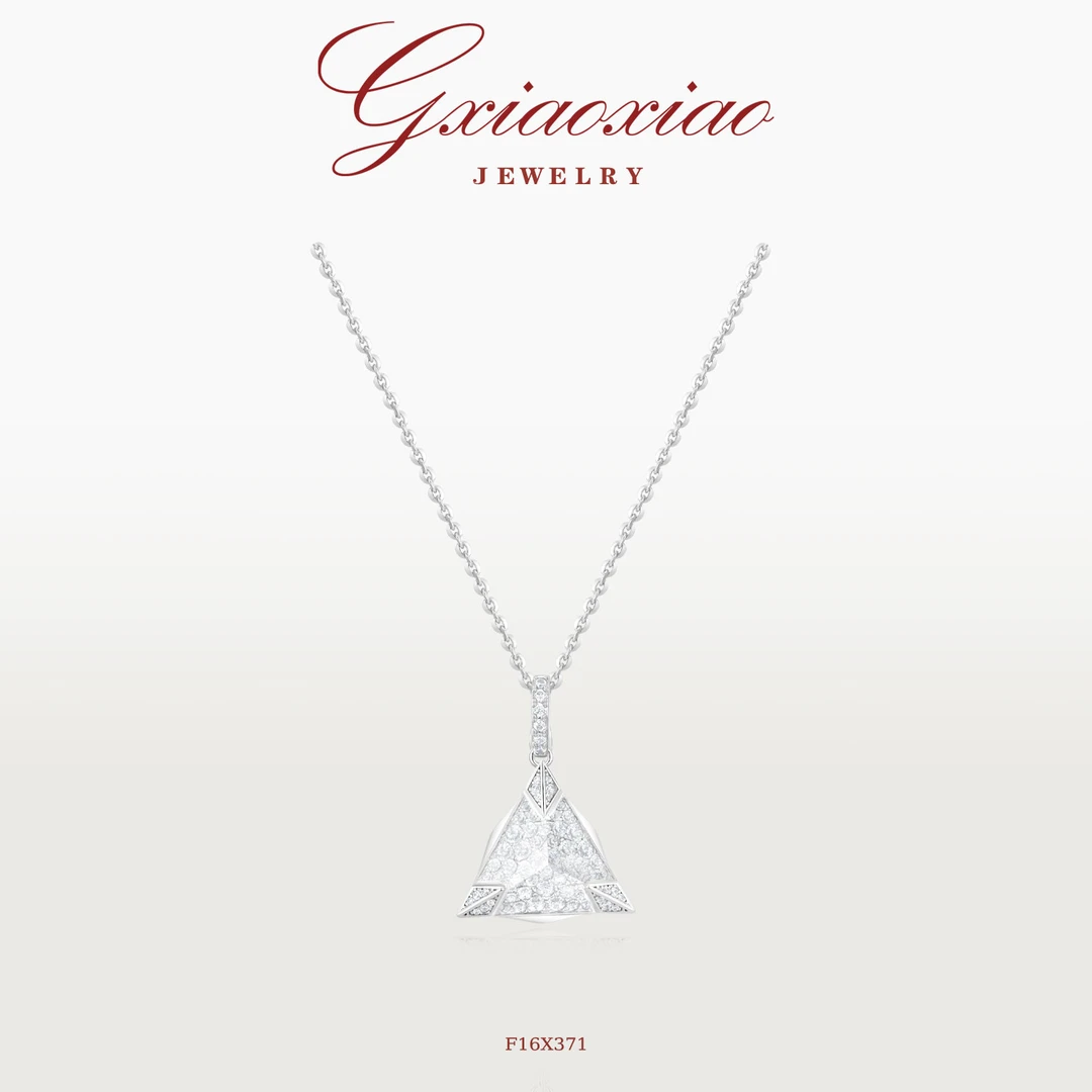 G XIAOXIAO 镀K金【三角秘境】法式气质高级几何三角形项链 F16X371