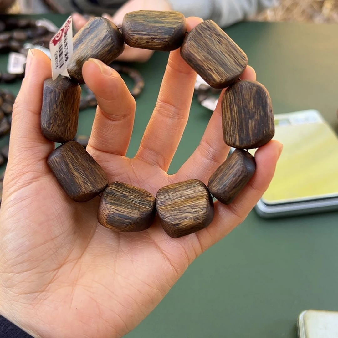 沉香手串勺子沉水浮28克卡2.1多样性发一条