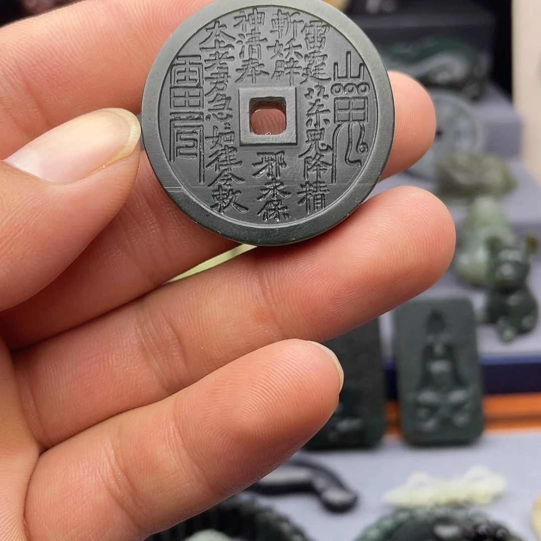 和田玉未镶嵌挂件