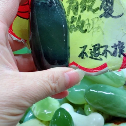 蛇纹石玉未镶嵌手把件