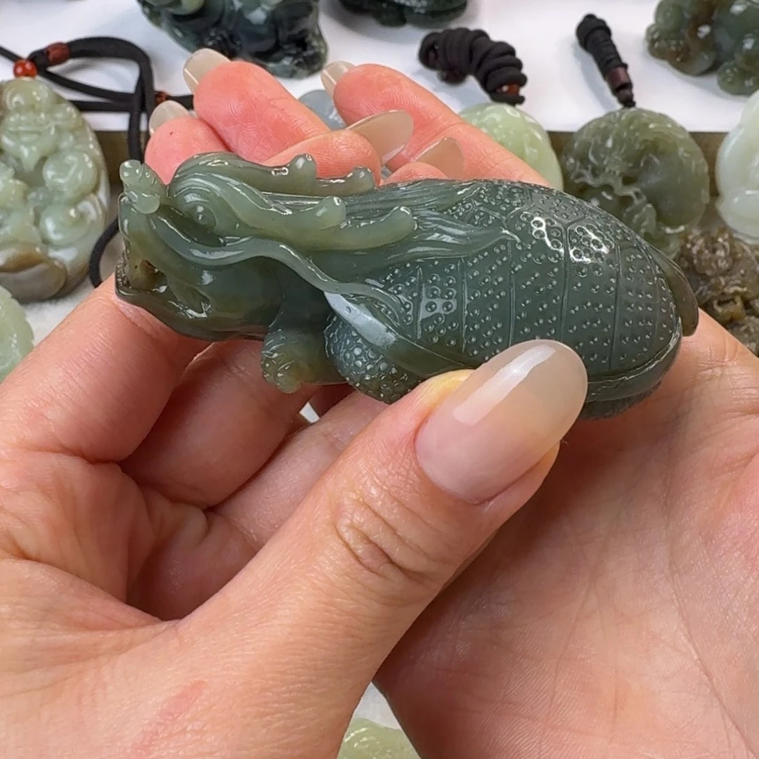 未镶嵌和田玉把件