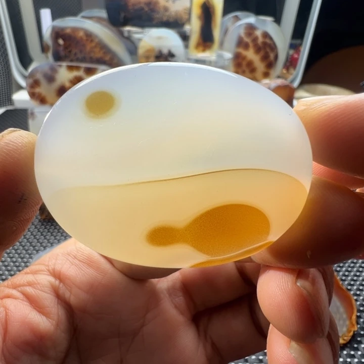 未镶嵌玛瑙/玉髓珠宝奇石