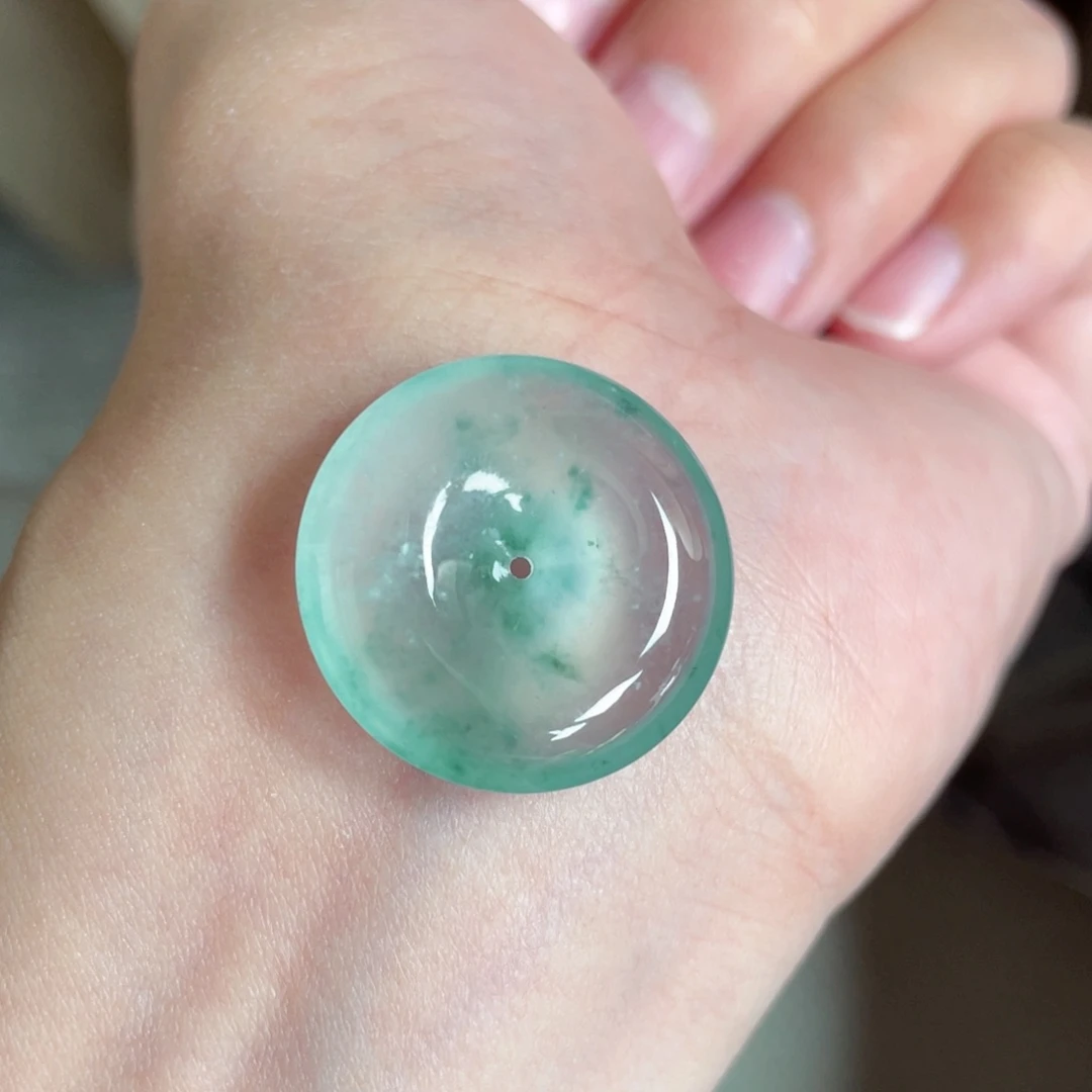 翡翠未镶嵌颈饰扣子