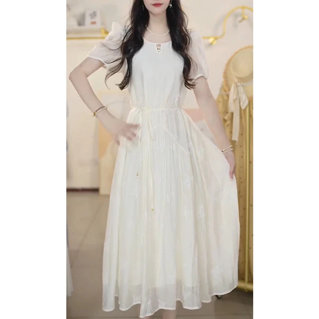 L5438圆领法式泡泡袖系带收腰连衣裙女2025夏季新温柔风甜美长裙