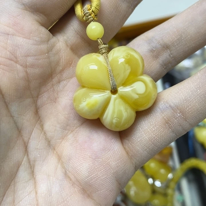 裸石蜜蜡未镶嵌吊坠
