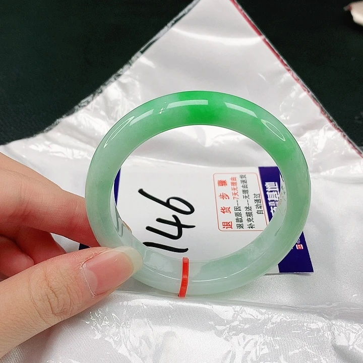 未镶嵌手镯翡翠翡翠手镯