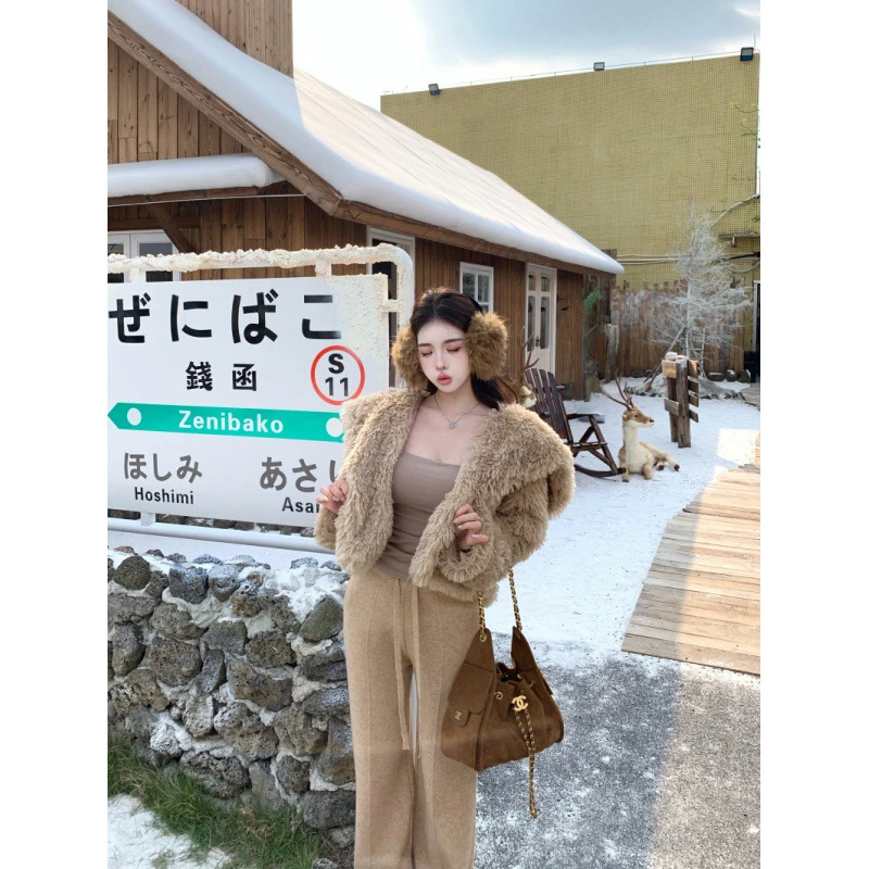 糖糖~韩系气质外套冬季新款海军领毛毛外套