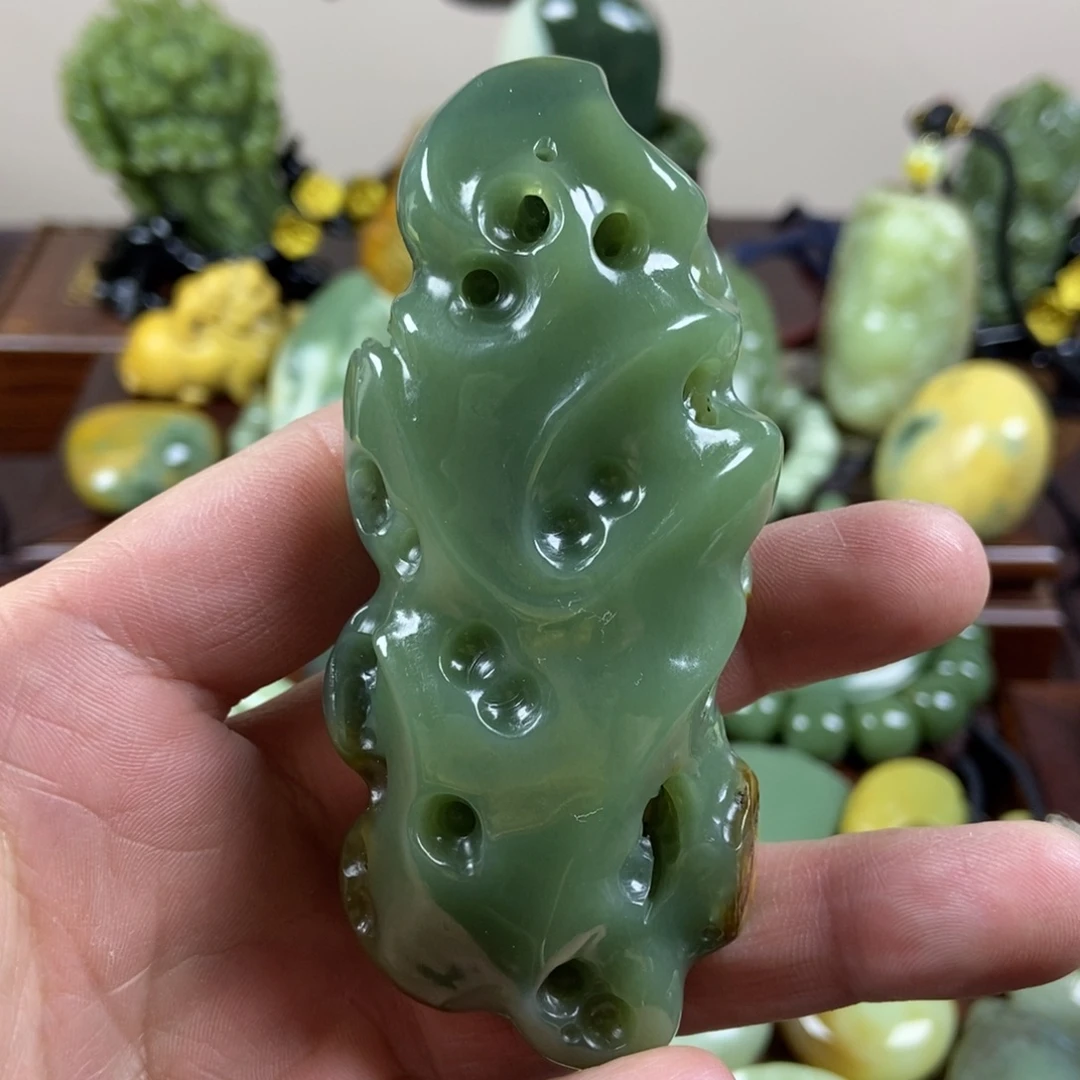 岫岩河磨玉（透闪石质玉）未镶嵌珠宝奇石