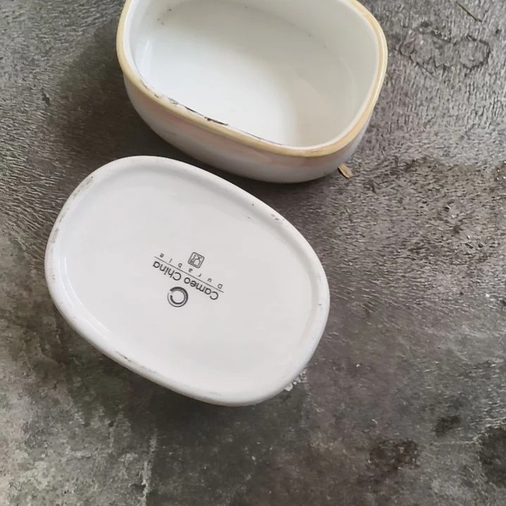 瓷陶瓷盘子碗啥都有