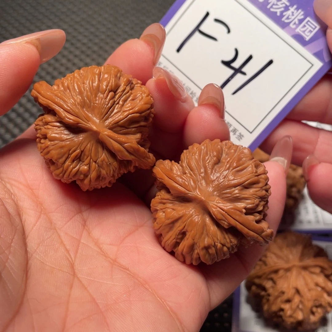 文玩核桃把件41号楼子39