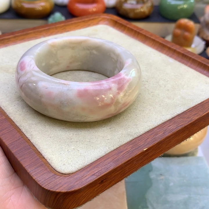 石英岩玉未镶嵌13468975444