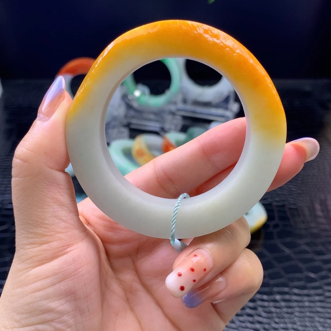 定制翡翠手镯未镶嵌