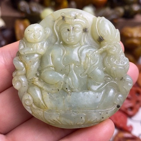 蛇纹石玉未镶嵌颈饰91