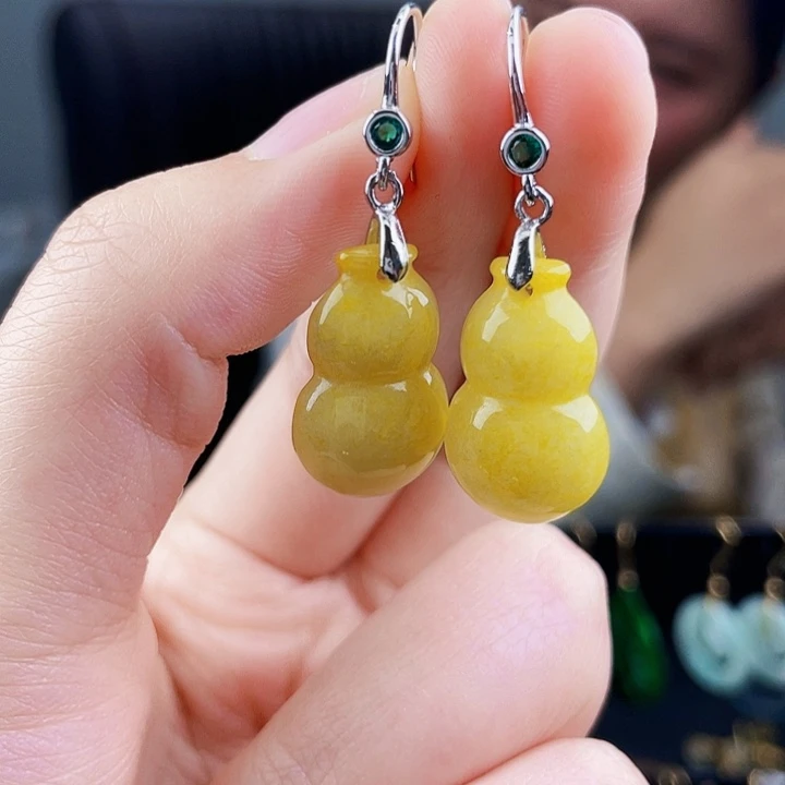 翡翠耳饰未镶嵌饰品