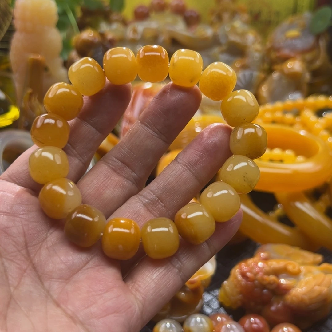 石英质玉未镶嵌颈饰