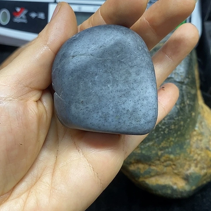 未镶嵌和田玉（糖玉）挂件