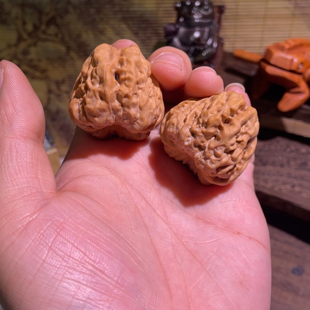 力***礼吊坠文玩核桃蛤蟆