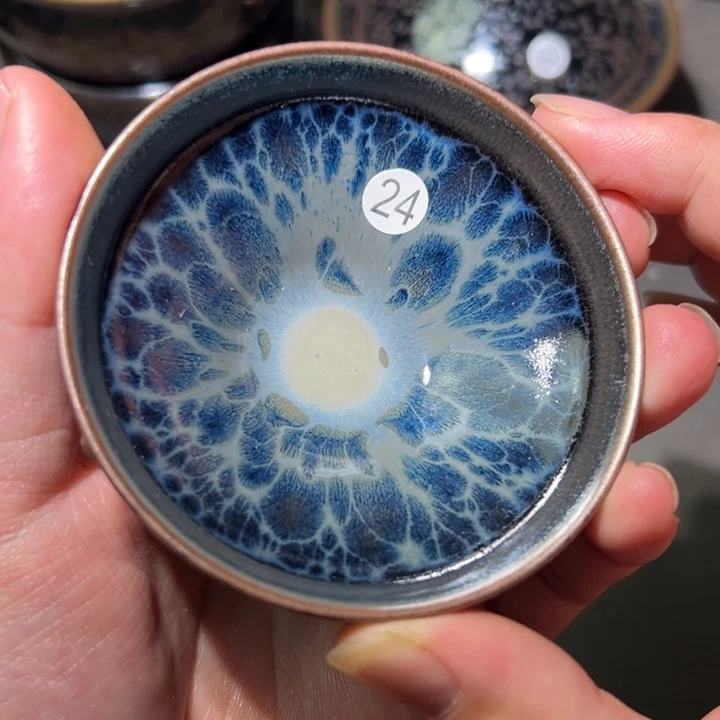 茶盏这个时候才开始准备