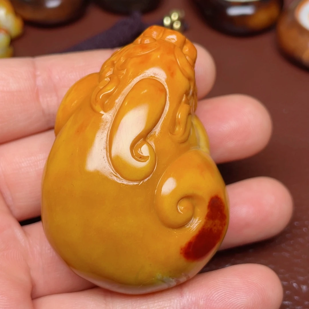 和田玉颈饰未镶嵌春**开