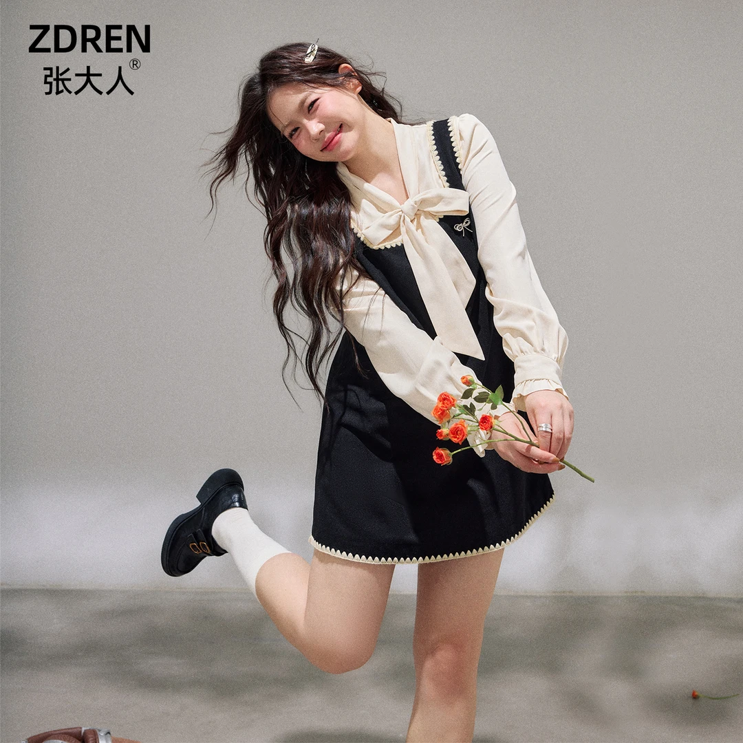 张大人【花漾少女】大码女装微胖妹妹蝴蝶结系带衬衫搭花边背带裙