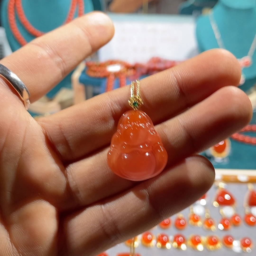 南红玛瑙18K金镶嵌颈饰