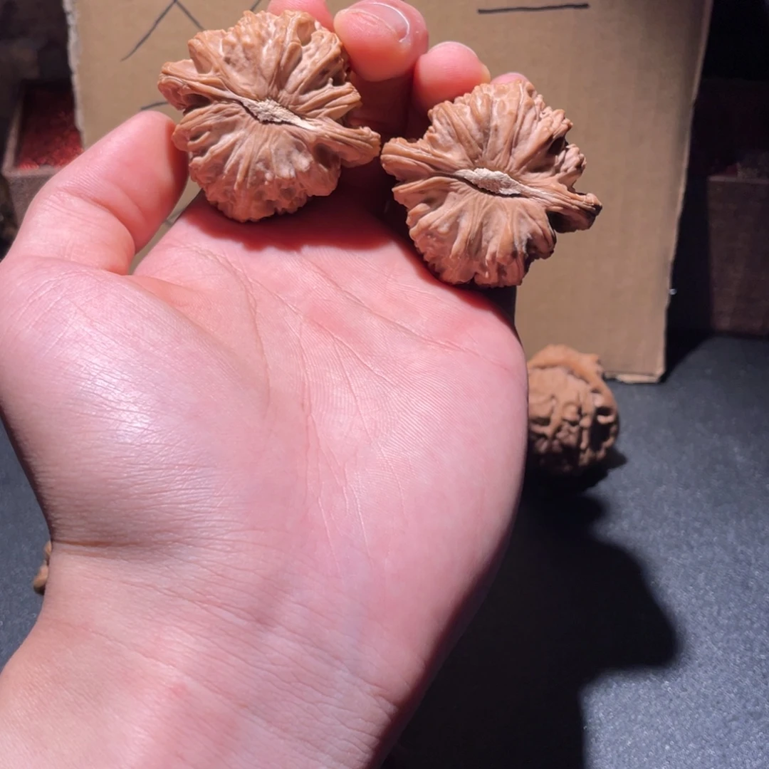 森***y文玩核桃吊坠大白