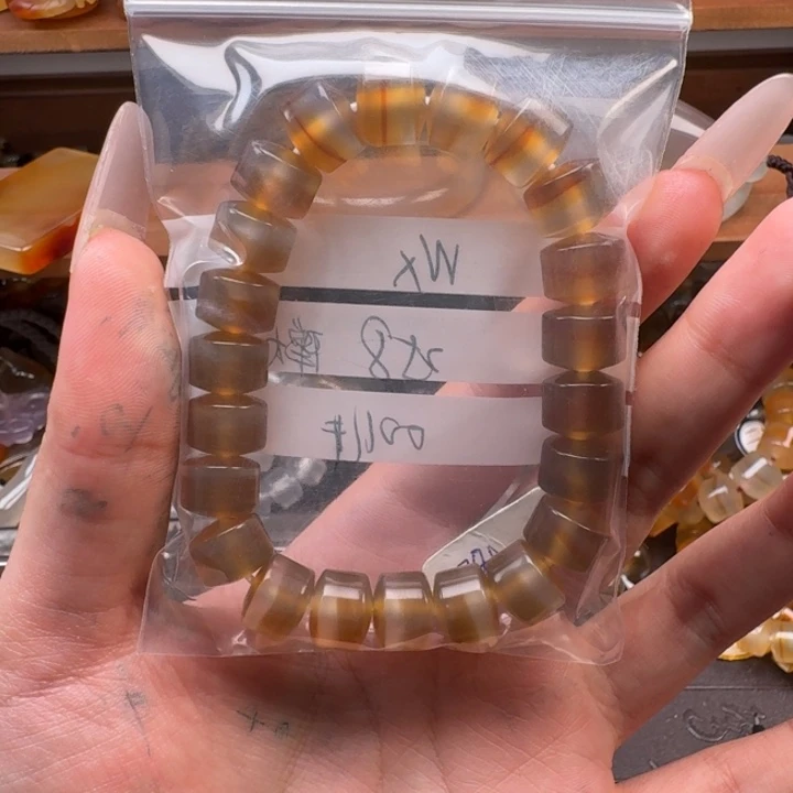 W***x玛瑙/玉髓手链合金011