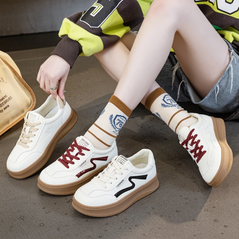 真皮德训小白鞋女2025新款平底41—43大码女鞋百搭休闲运动板鞋女