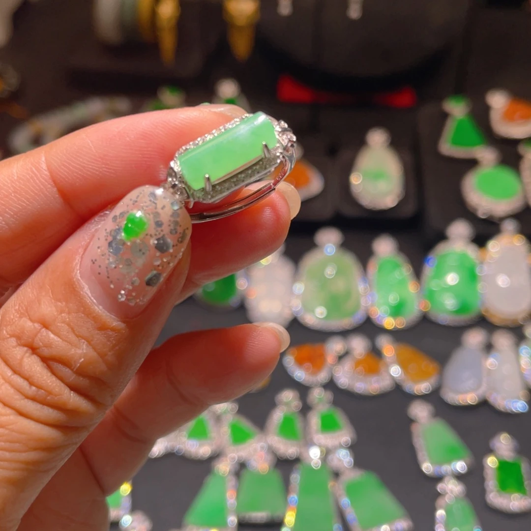 翡翠戒指银S925镶嵌精品