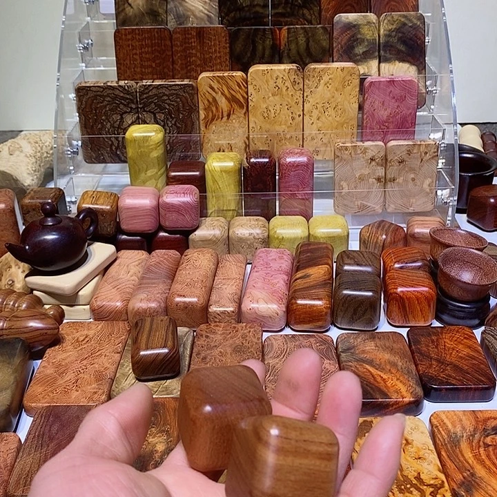 木一****鱼木质把玩件98444个