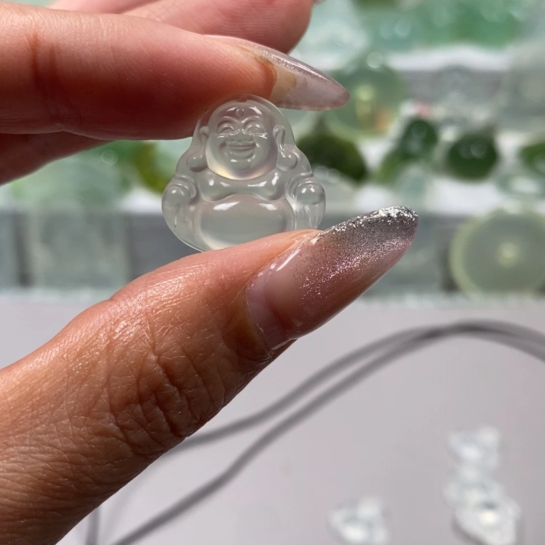 南***s蛇纹石玉未镶嵌颈饰