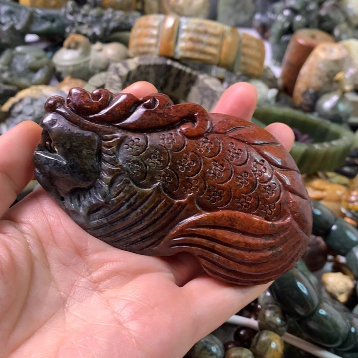 未镶嵌岫岩河磨玉（透闪石质玉）把件